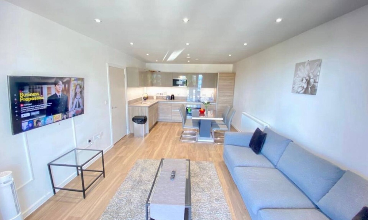 Canning Town Apartment | Canning Town Apartment