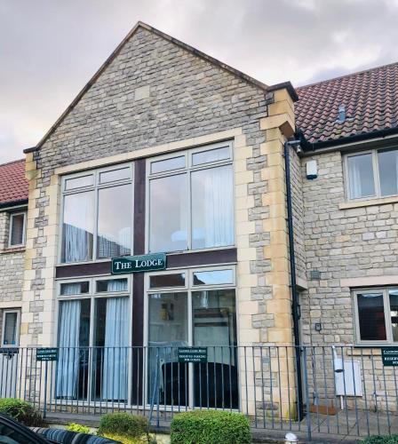 Wotton-under-Edge Cabin | Canons Court Mews