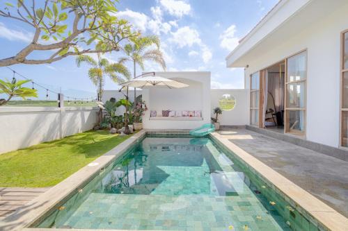 Munggu Villa | Cantik Maria- Stylish 3BR Villa with Calming Ricefield Views