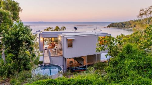 Seventeen Seventy House | Cantilever Seaview Pavilion