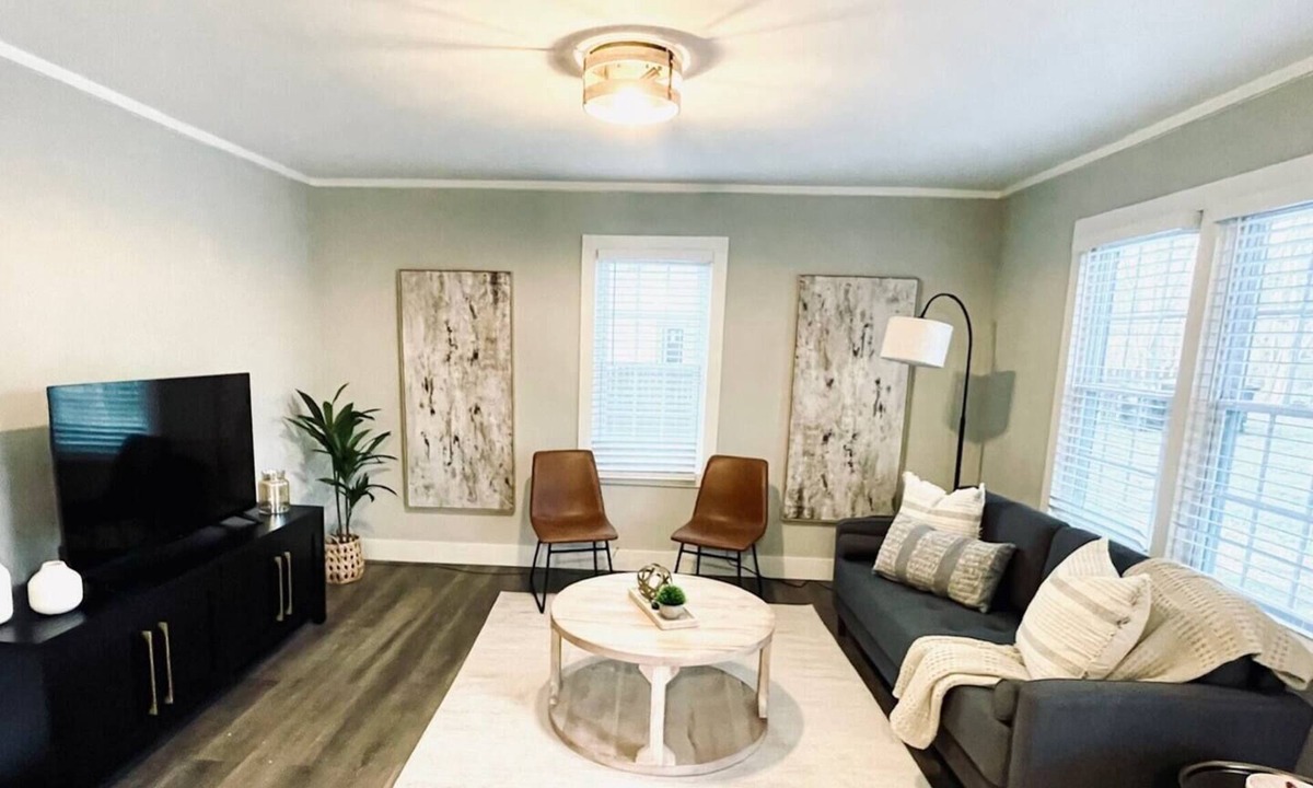 Canton House | Canton Charmer - Modern 2BR Bungalow