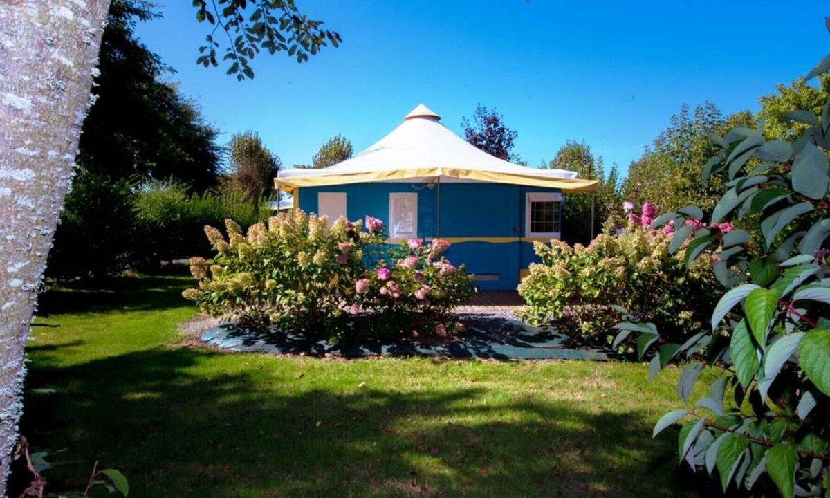 Ferel House | Canvas bungalow near Pénestin- Camping Les Rives De Vilaine**