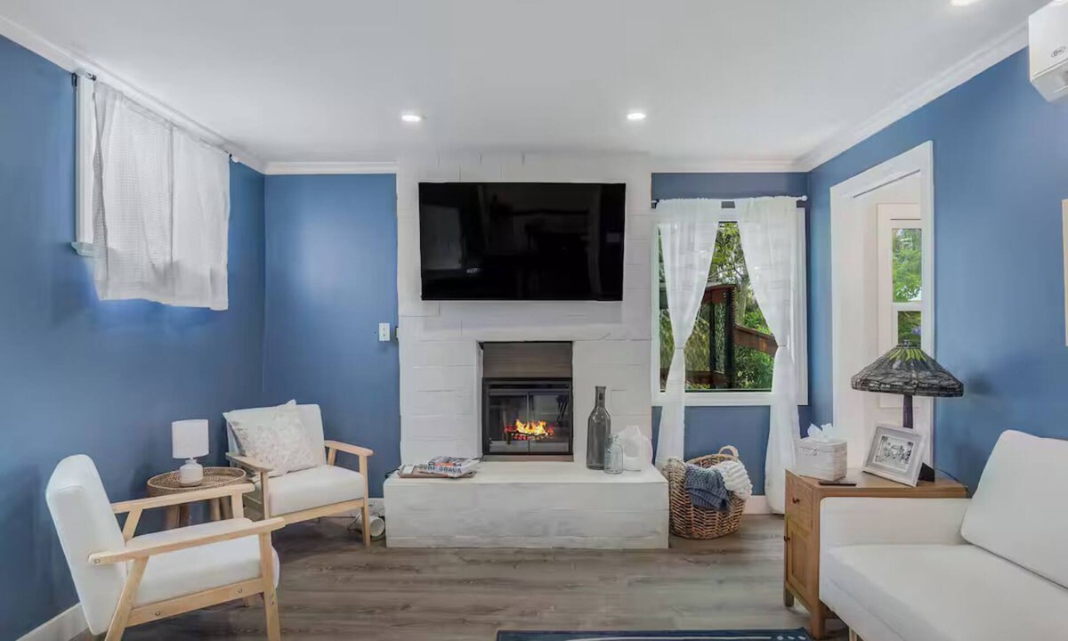 University Heights House | Canyon Hideaway: University Heights