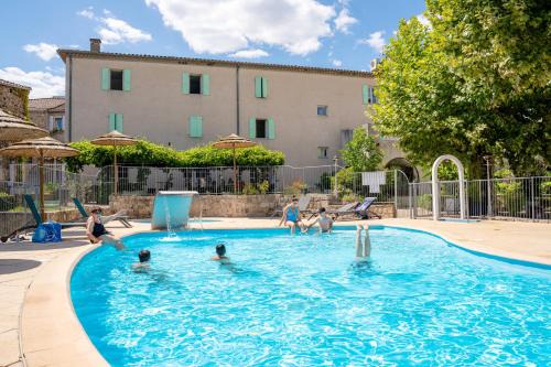 Laurac-en-Vivarais Resort | Cap Ardèche