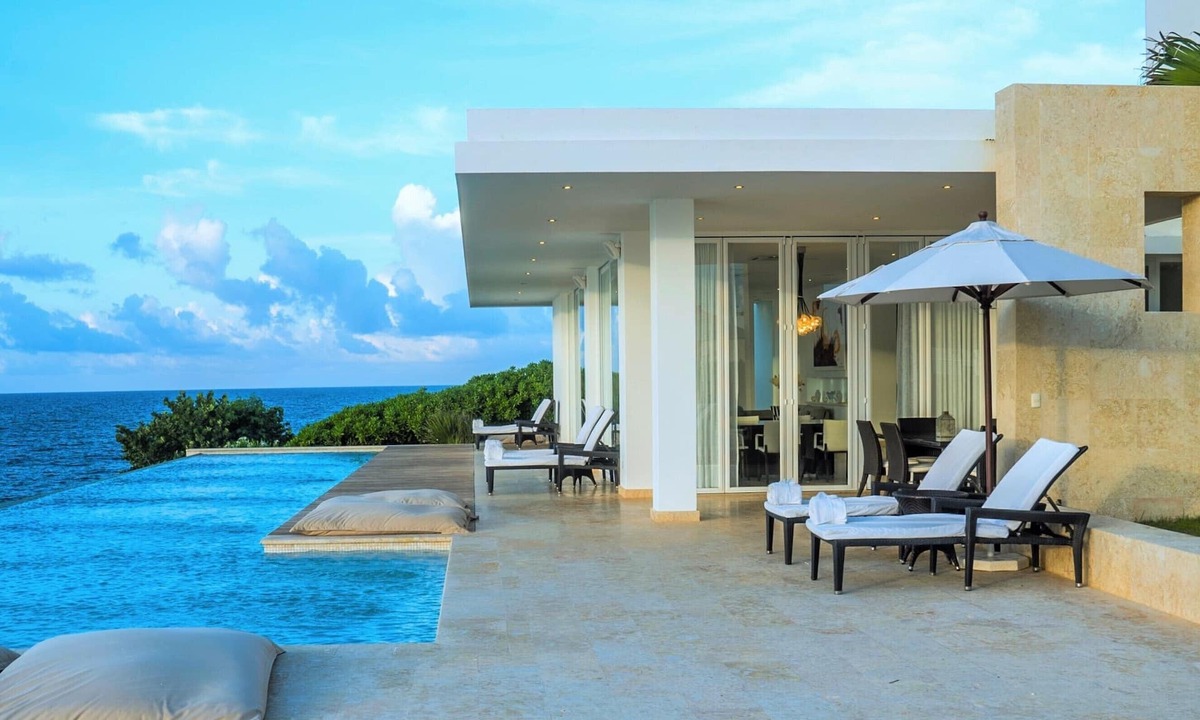 El Limon Villa | Cap el Limon, Oceanfront 4-Bedroom Villa Chavelli with Pool