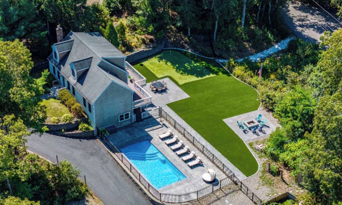 East Falmouth House | Cape Cod Escape at Casa de Leo!