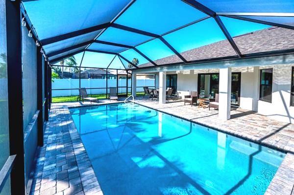 Caloosahatchee House | Cape Coral NEW BUILD 4 bedroom KING beds NO Hurricane Damage