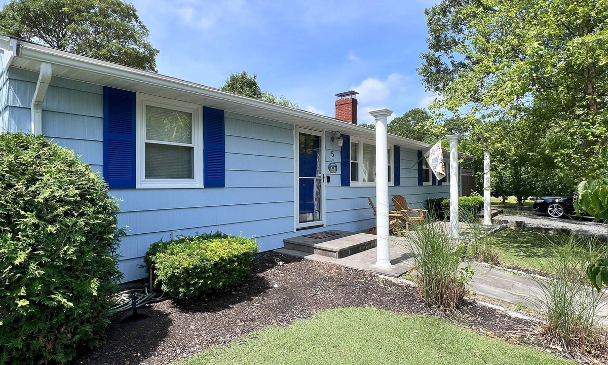 South Yarmouth House | Cape Escape - Inviting Home, Close to Beaches