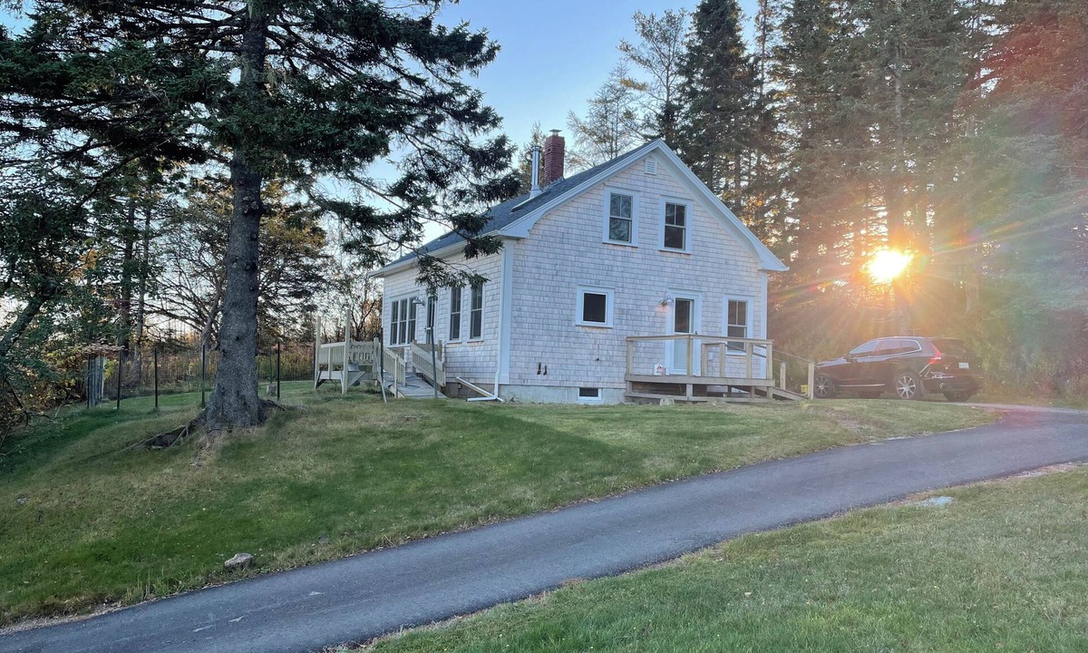 Machiasport House | Cape Home overlooking Bucks Harbor and Pettigrew Point