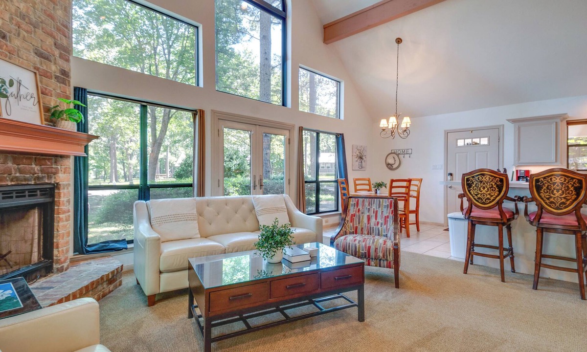 Cape Royale House | Cape Royale Home w/Deck - Walk to Lake Livingston