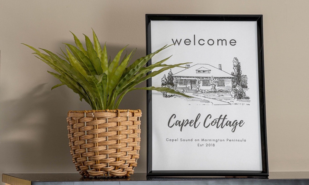 Capel Sound Cottage | Capel Cottage for Families & Groups