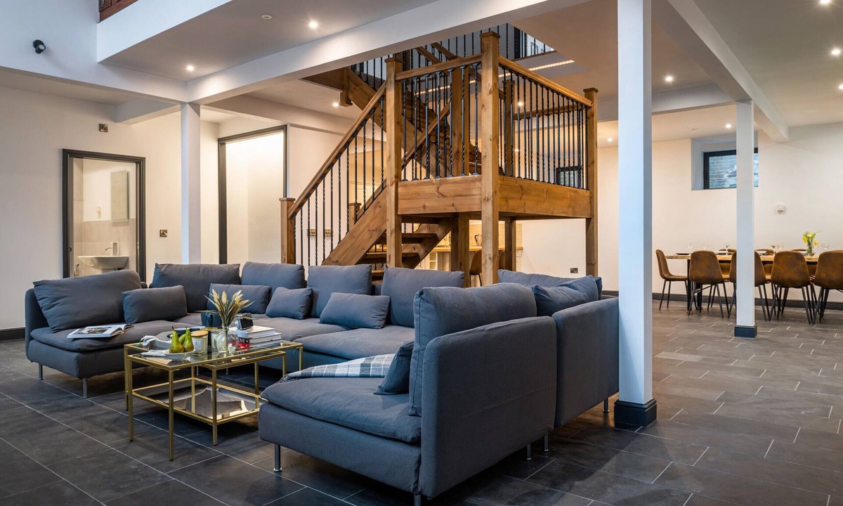 Rhiwbryfdir House | Capel Salem