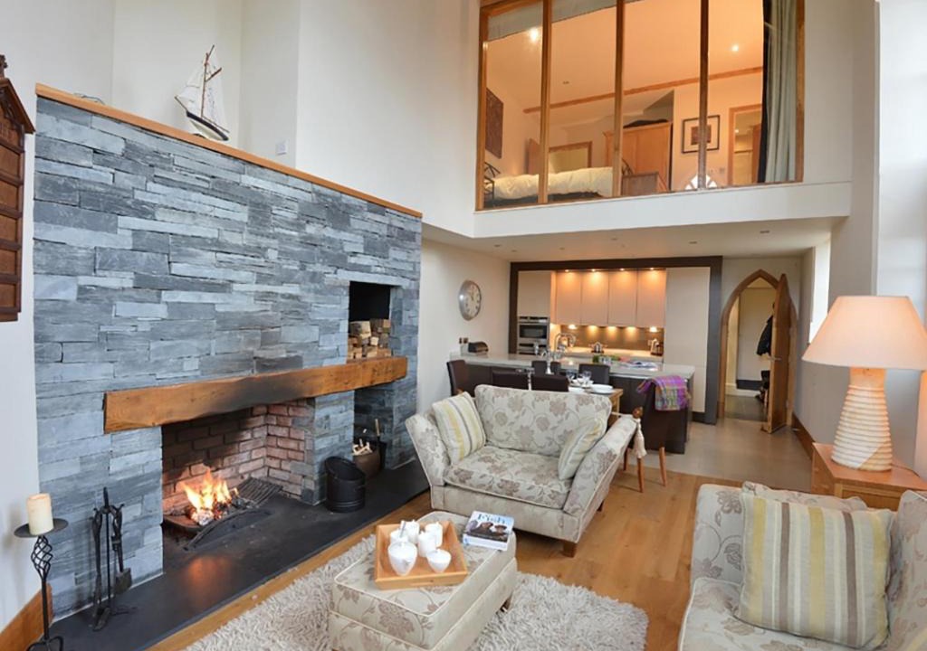 Edern House | Capel Tabernacl