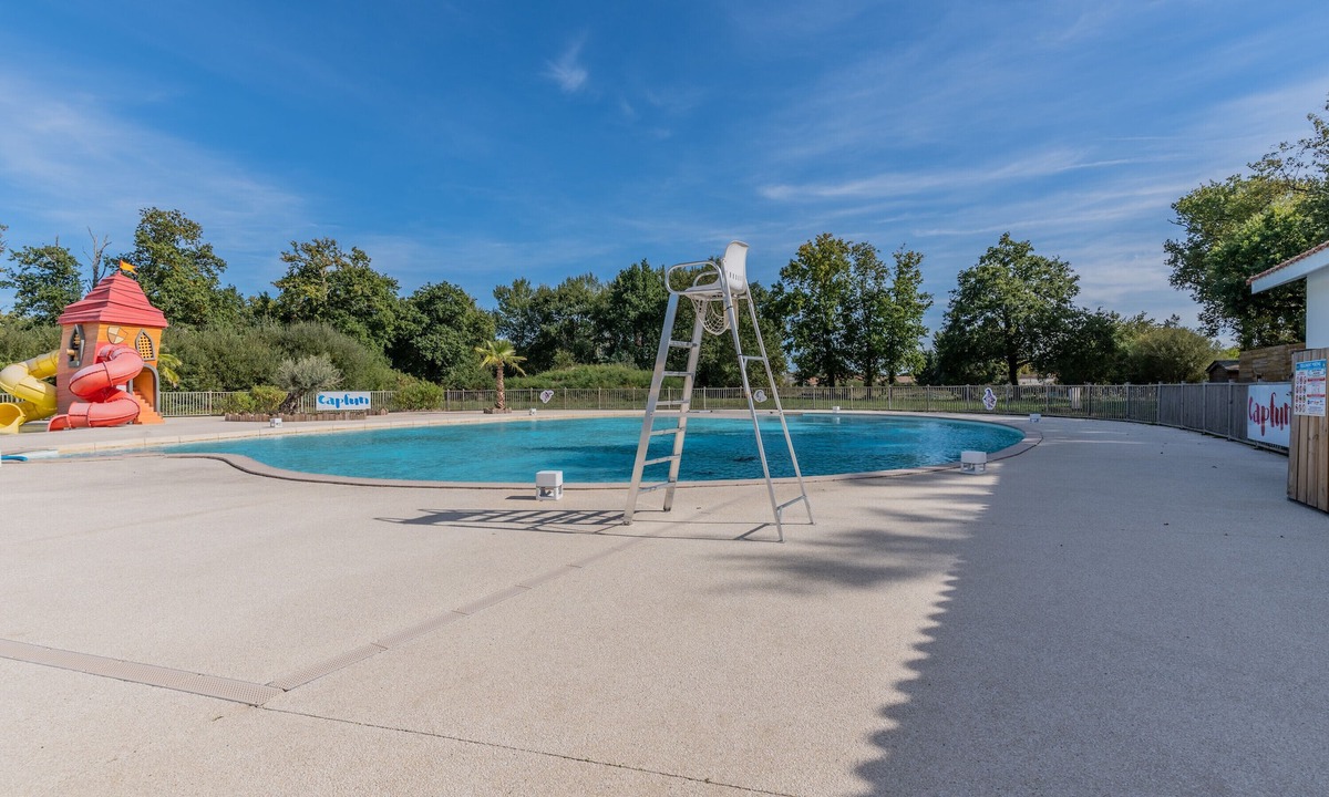 Lanton Ski Chalet | Capfun, 5 stars, 64 m² with pool and terrace