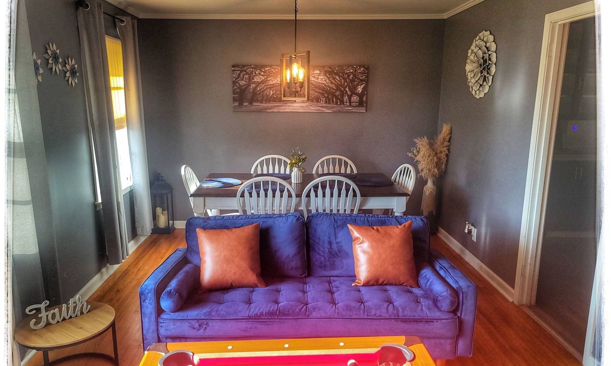 Gunter Afs House | Capital City Eagle's Nest - Pet Friendly - Pool Table - 6 Beds