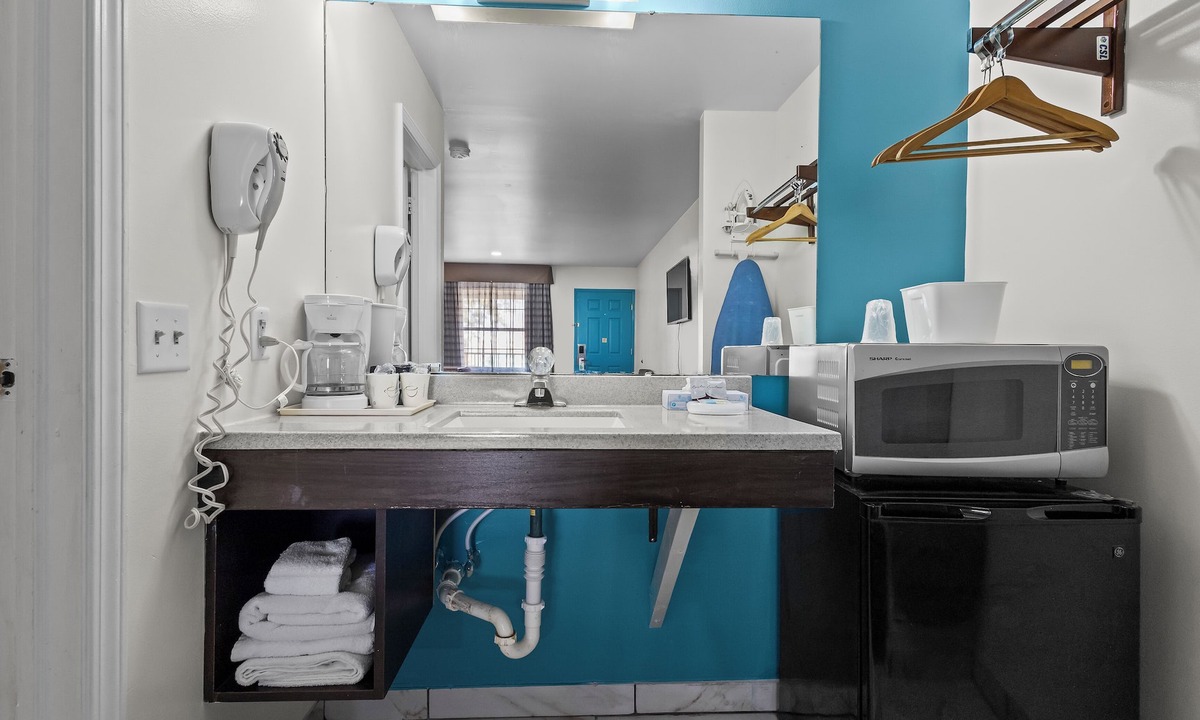Rantoul Hotel | Capital O First Heritage Inn Rantoul IL I 57