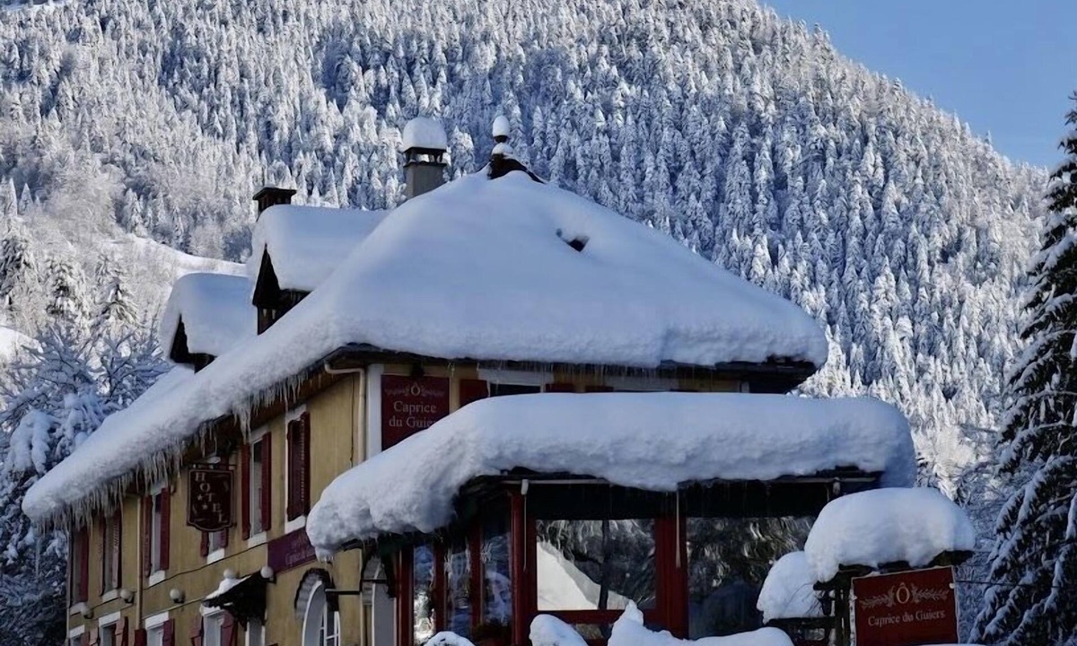 Saint-Pierre-de-Chartreuse Hotel | Caprice du Guiers la Joceane