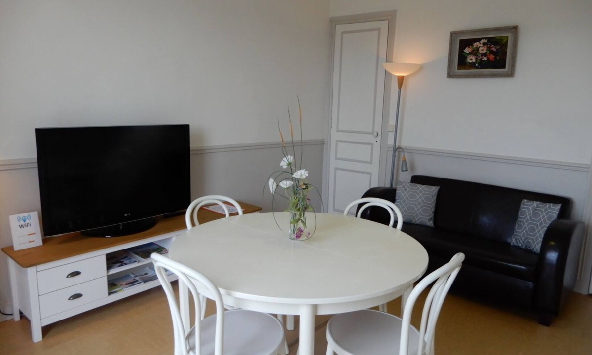 Mers-les-Bains Apartment | CAPRICES DE MER Apartment 1 to 2 pers with view 300 m beach large bed