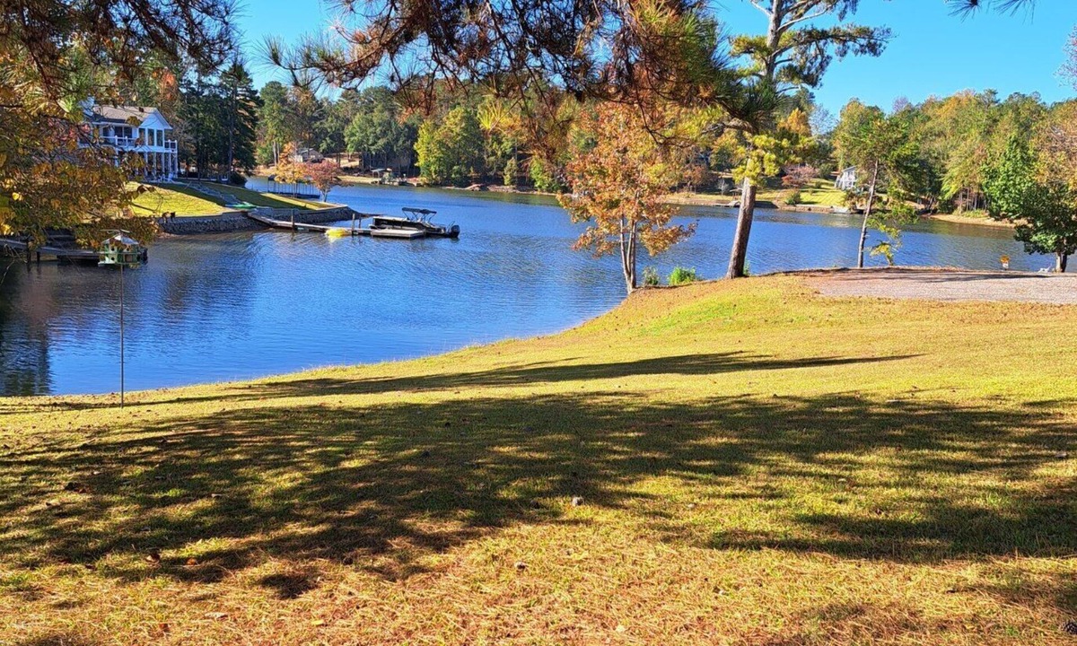 Wedowee House | Captain Bob's Lake House