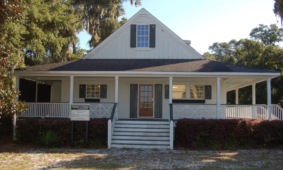 Darien Cottage | Captain's Cabin Historic Darien Ga
