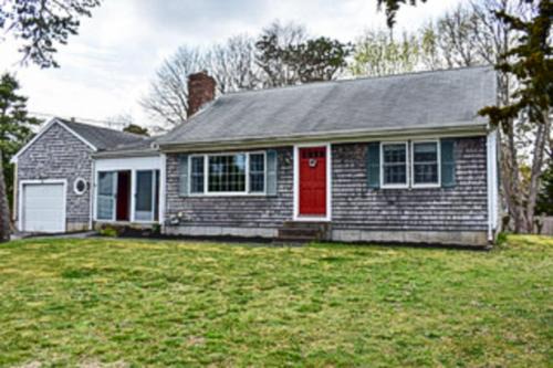 South Yarmouth House | Captain's Escape