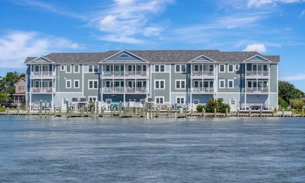 Chincoteague House | Captain's Rest by Seaside Vacations & Sales