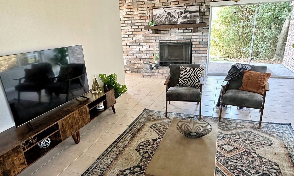 Lakeview  Jefferson County House | Captains Quarters