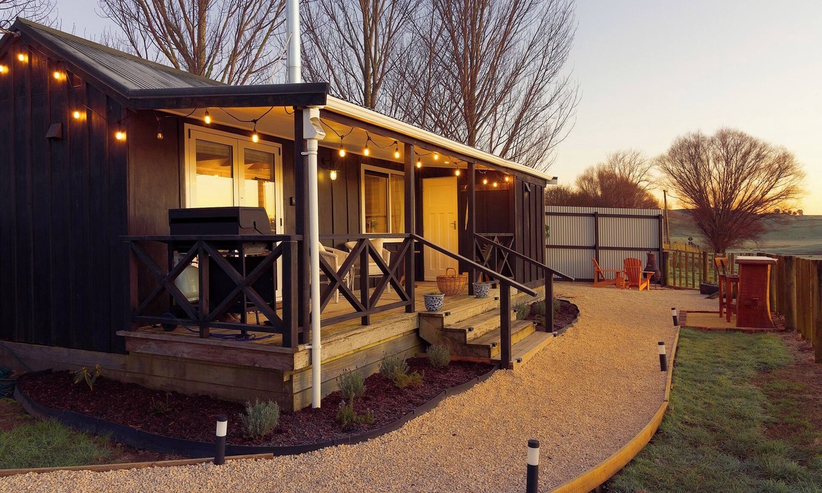 Elsthorpe Cottage | Captivating Country Escape