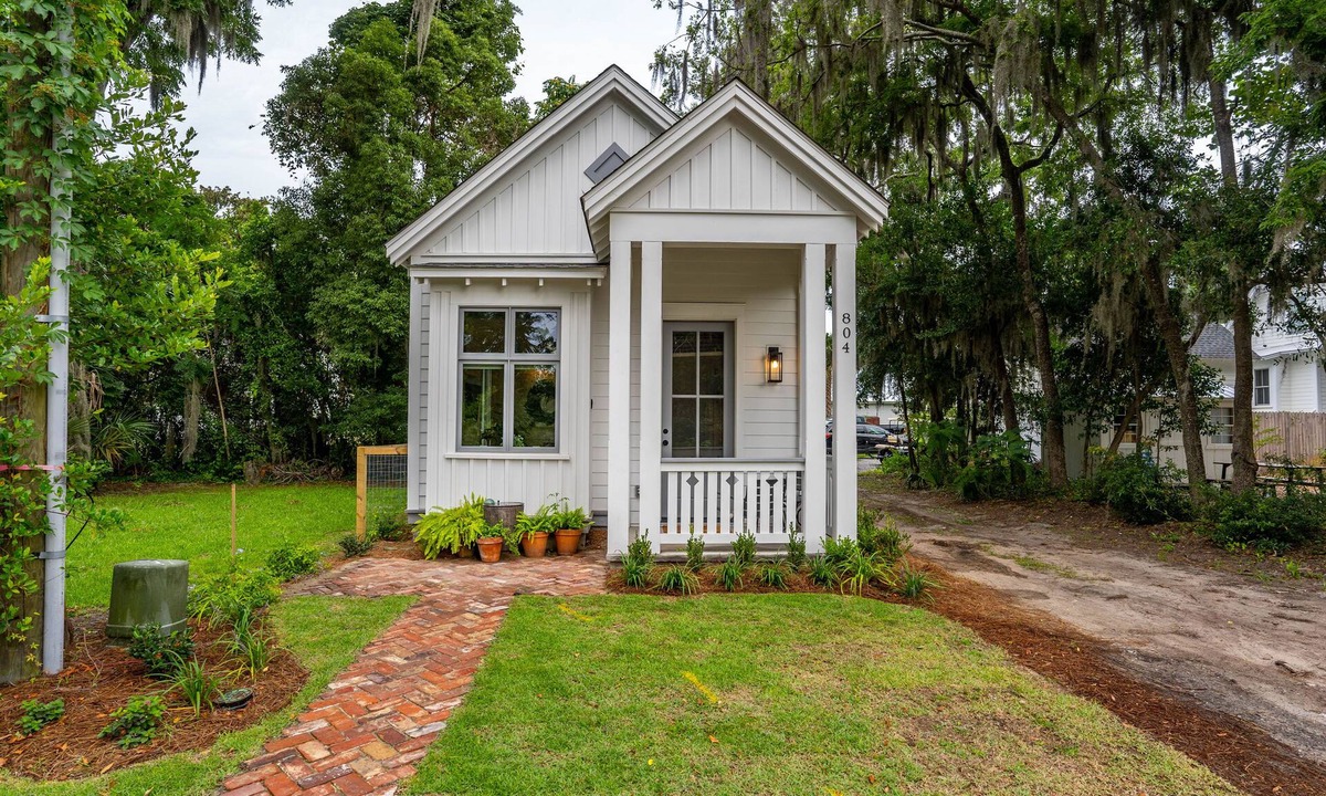 Northwest Quadrant Cottage | Cara May Cottage