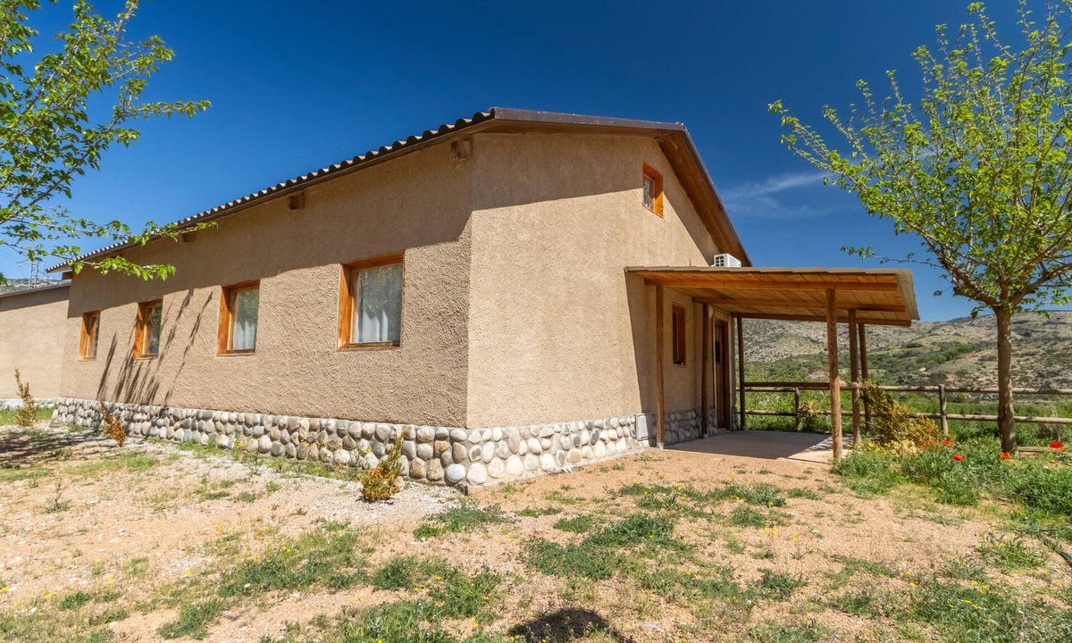 Alos de Balaguer RV Rental | Caravan 'Bungalow 1' with Mountain View, Wi-Fi and Air Conditioning