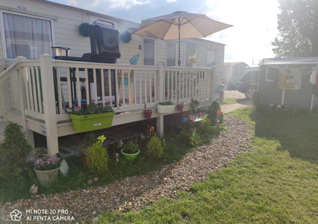 Felixstowe House | Caravan House