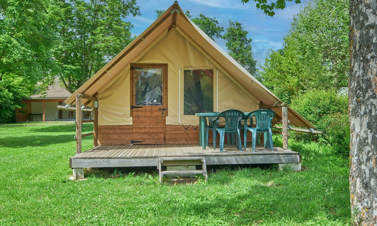 Mens RV Rental | Caravan "Tente 4 Personnes" with Shared Pool & Shared Terrace