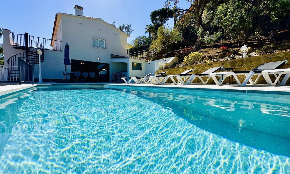 Sant Feliu de Guixols Villa | Cardina CostaBravaSi - Pool, A/C, barbecue, views