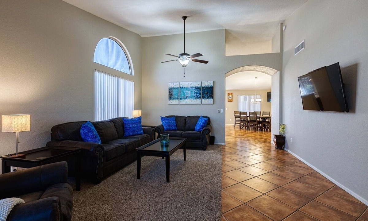 Glendale House | Cardinals Schedule Released!/Westgate Vacation Rental/Walk to State Farm Stadium