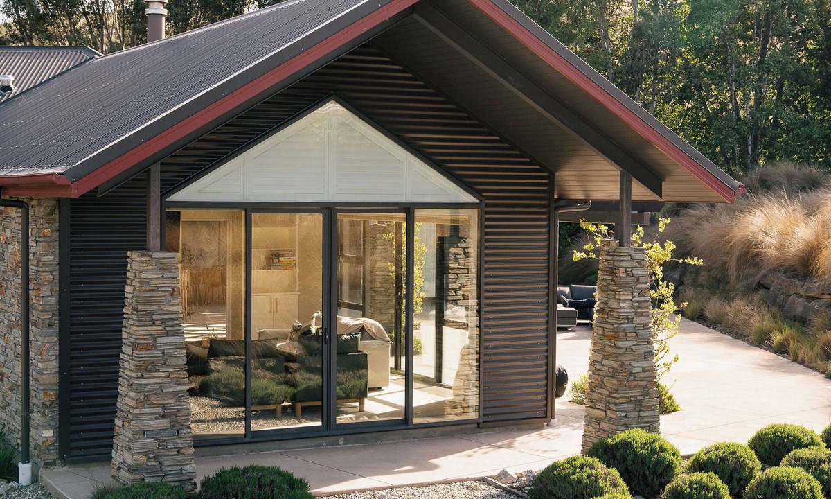 Cardrona House | Cardrona Alpine Villa (with hot tub)