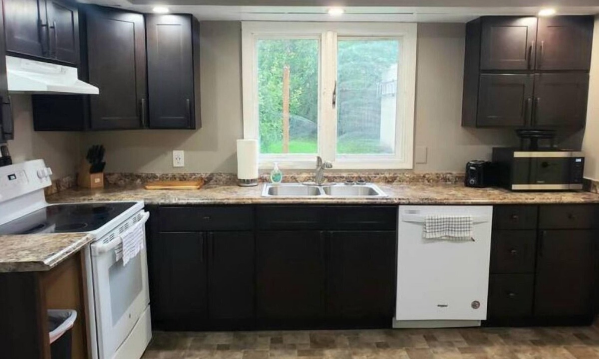 University Area House | Caribou Flat II: Theater, Firepit & Private Yard!nn