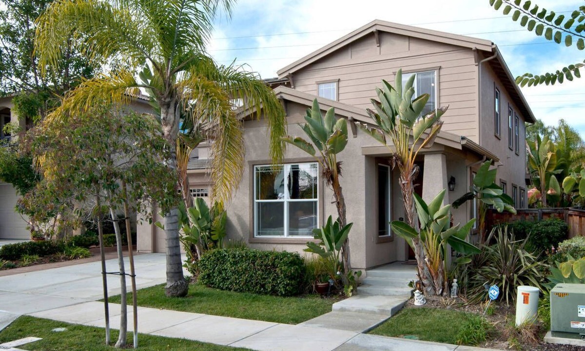 Carlsbad House | Carlsbad treasure in Calavera Hills