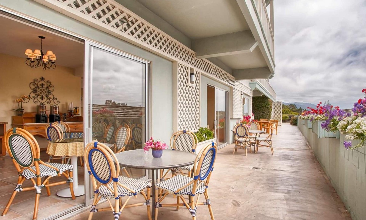 Northeast Carmel Hotel | Carmel Bay View Inn