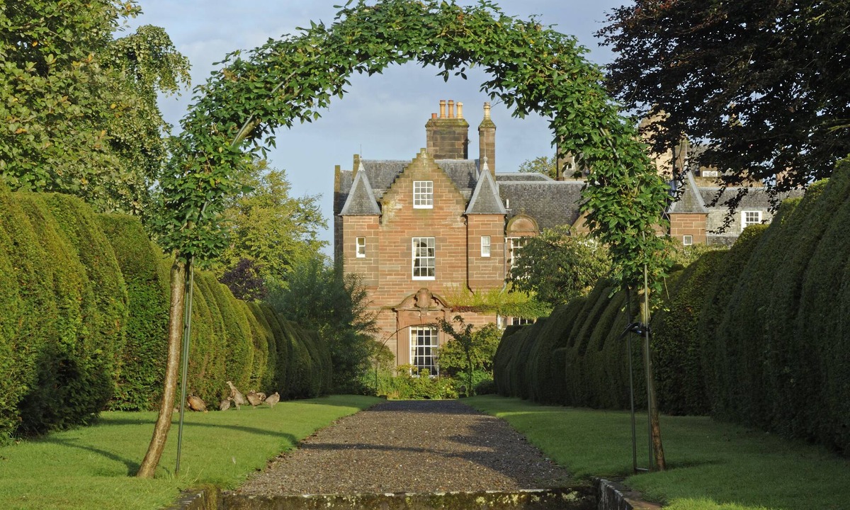 Kilmarnock Apartment | Carnell Private Apartment