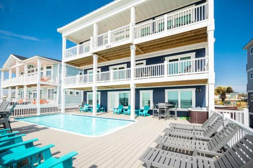 Yaupon Beach House | Carolina Dreamin by Oak Island Accommodations