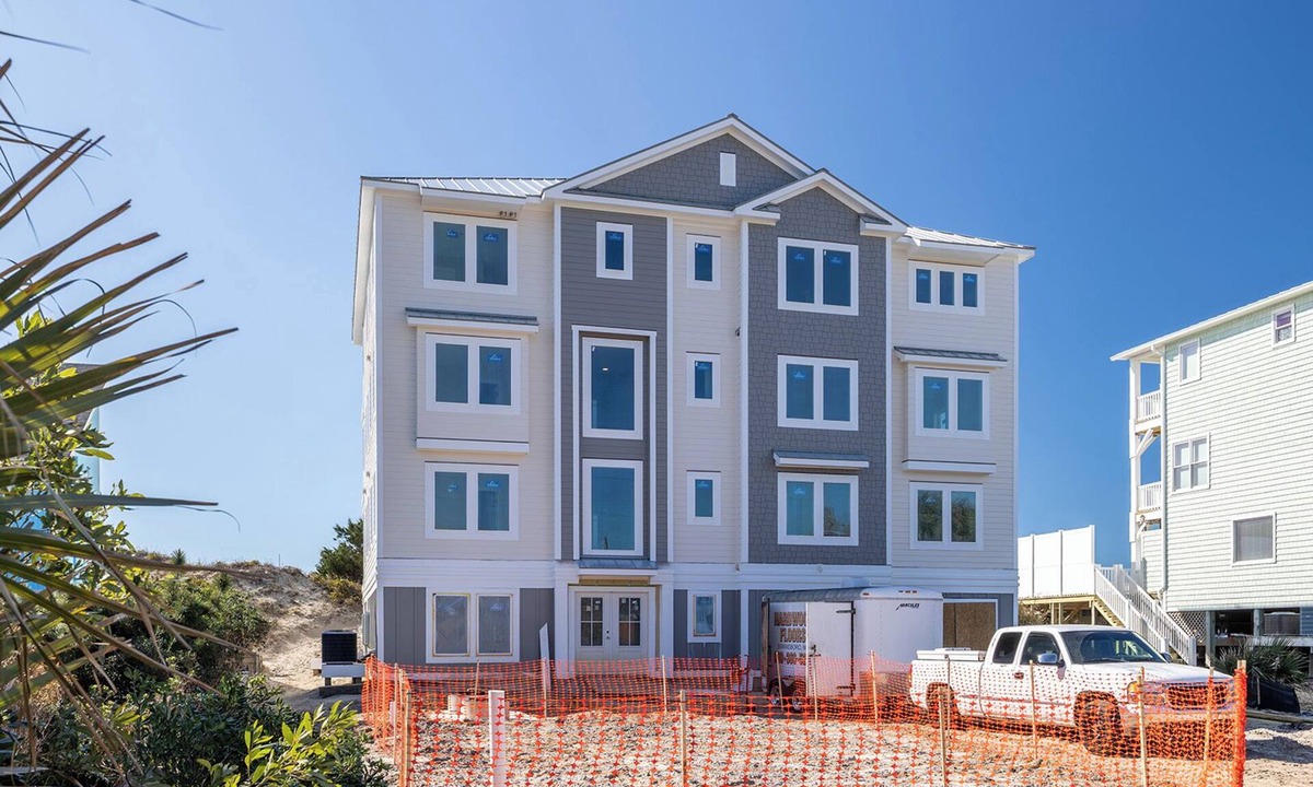 Emerald Isle House | Carolina Dune, NEW CONSTRUCTION Oceanfront 10BR 12.5BA!
