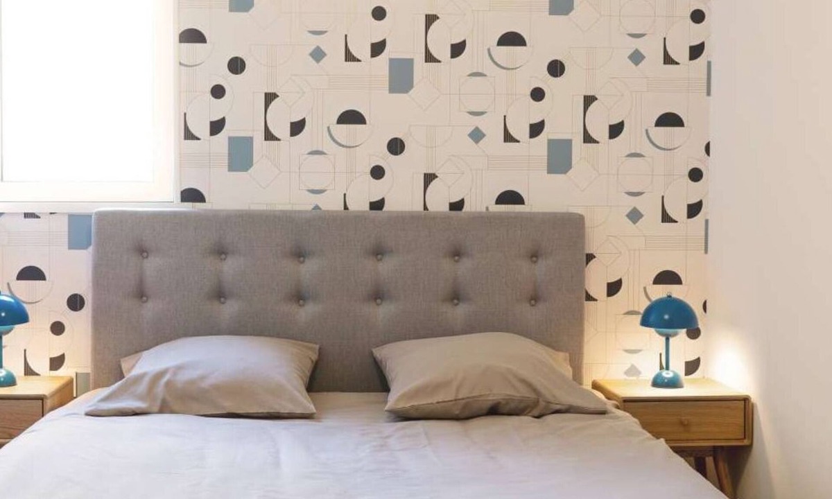 Arras Condo | Caroline's Apartment - Near of the Belfry