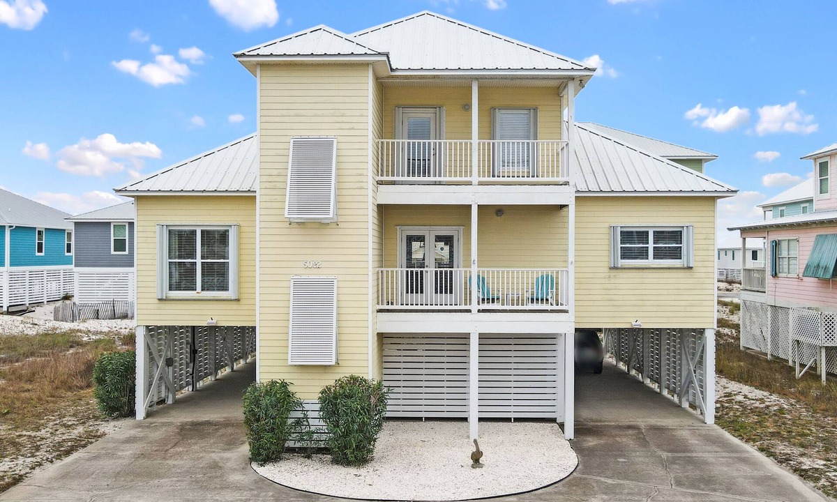 Morgantown House | Carousel | 5BR Beach House | 5 Baths | Just Steps from the Gulf