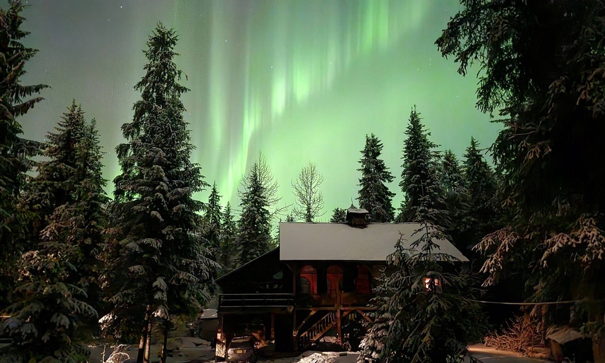 Alyeska Cabin | Carriage House Accommodations
