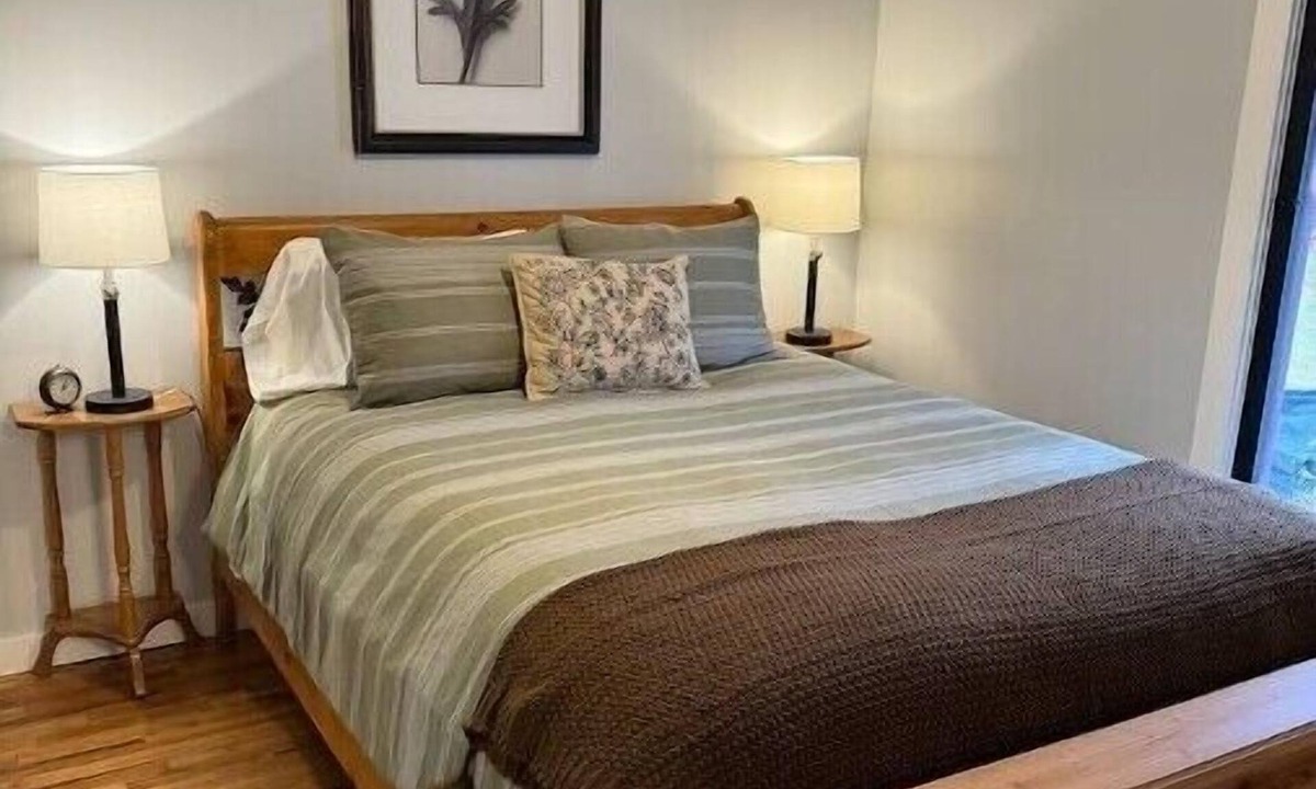 Yakima Apartment | Carriage House Apartment + Loft