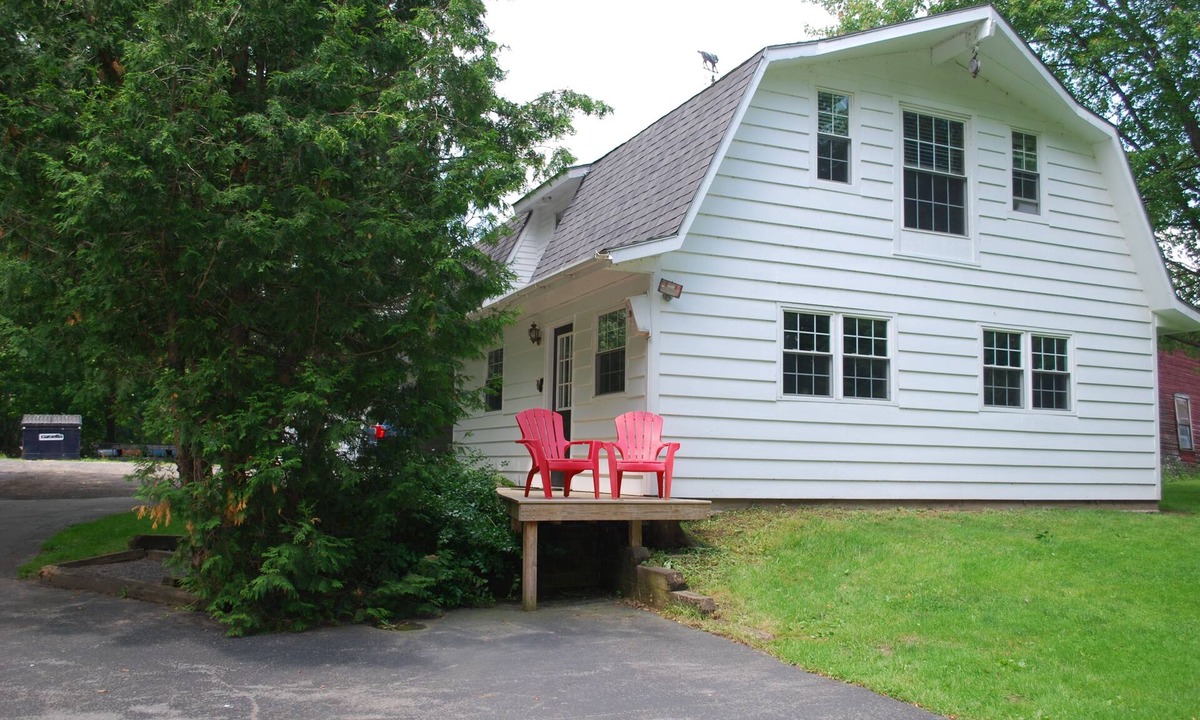 Chazy House | Carriage House - Just Renovated