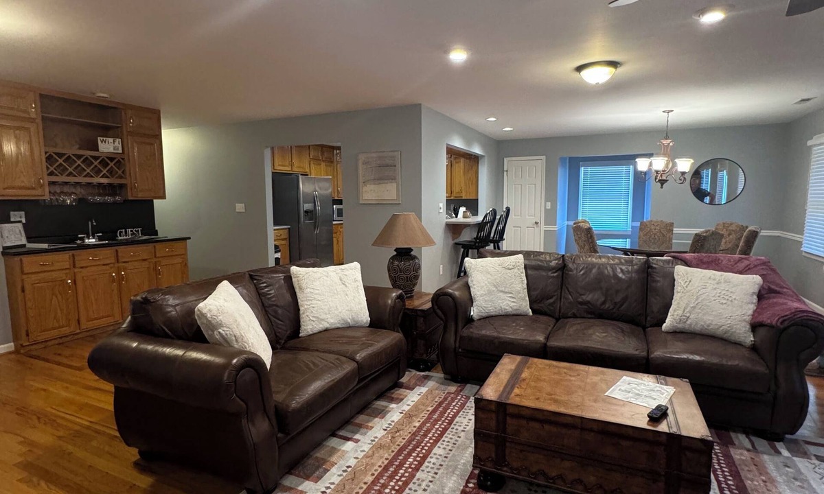 Rainbow City House | Carriage House with Boat Ramp & Dock