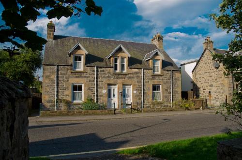 Kingussie House | Carrick House