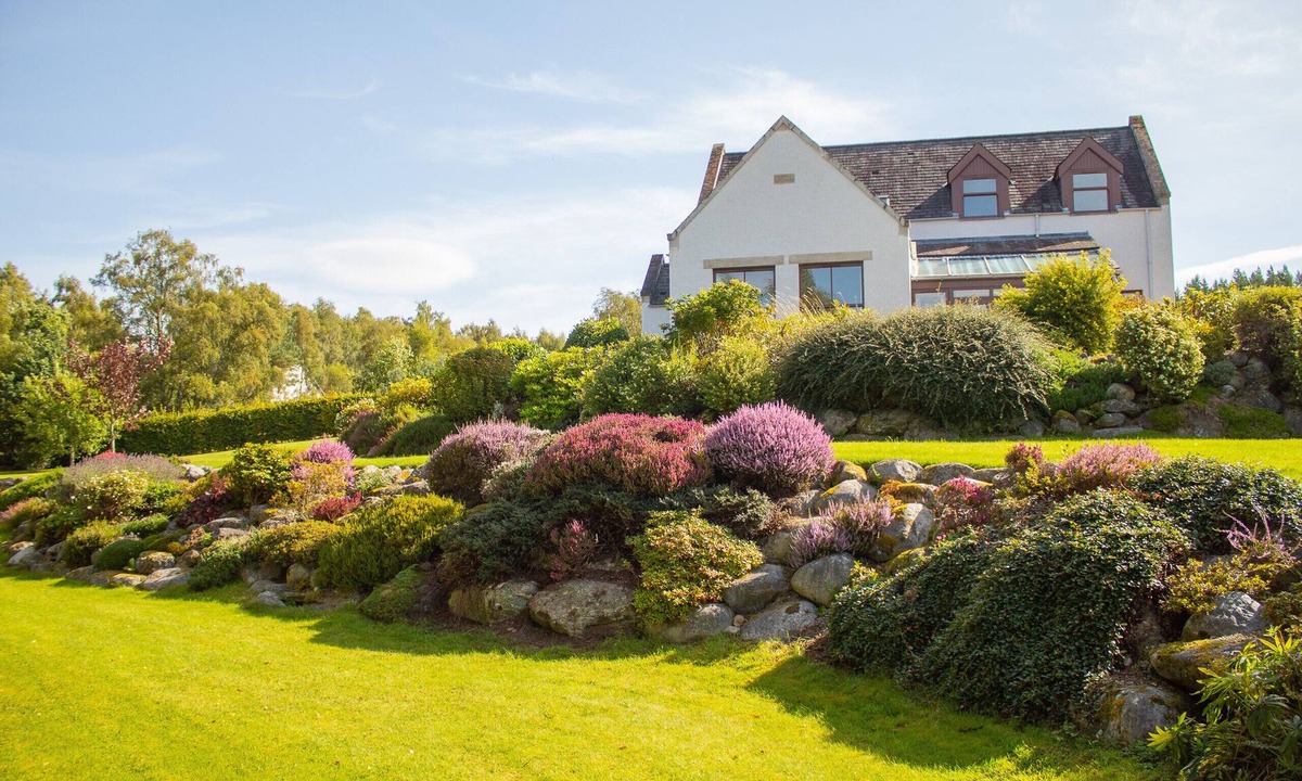 Kingussie House | Carriden - rural accommodation in the Cairngorms