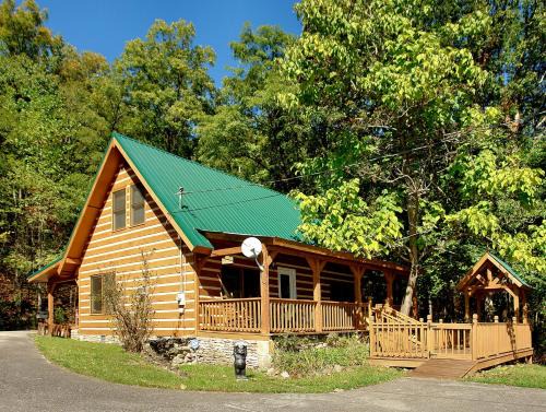 Cosby Ski Chalet | Carrie's Cabin